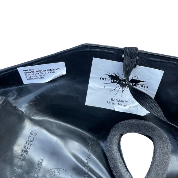 Batman Mask DC Comics Licensed Plastic The Dark Knight Rises Halloween Costume - Picture 8 of 16